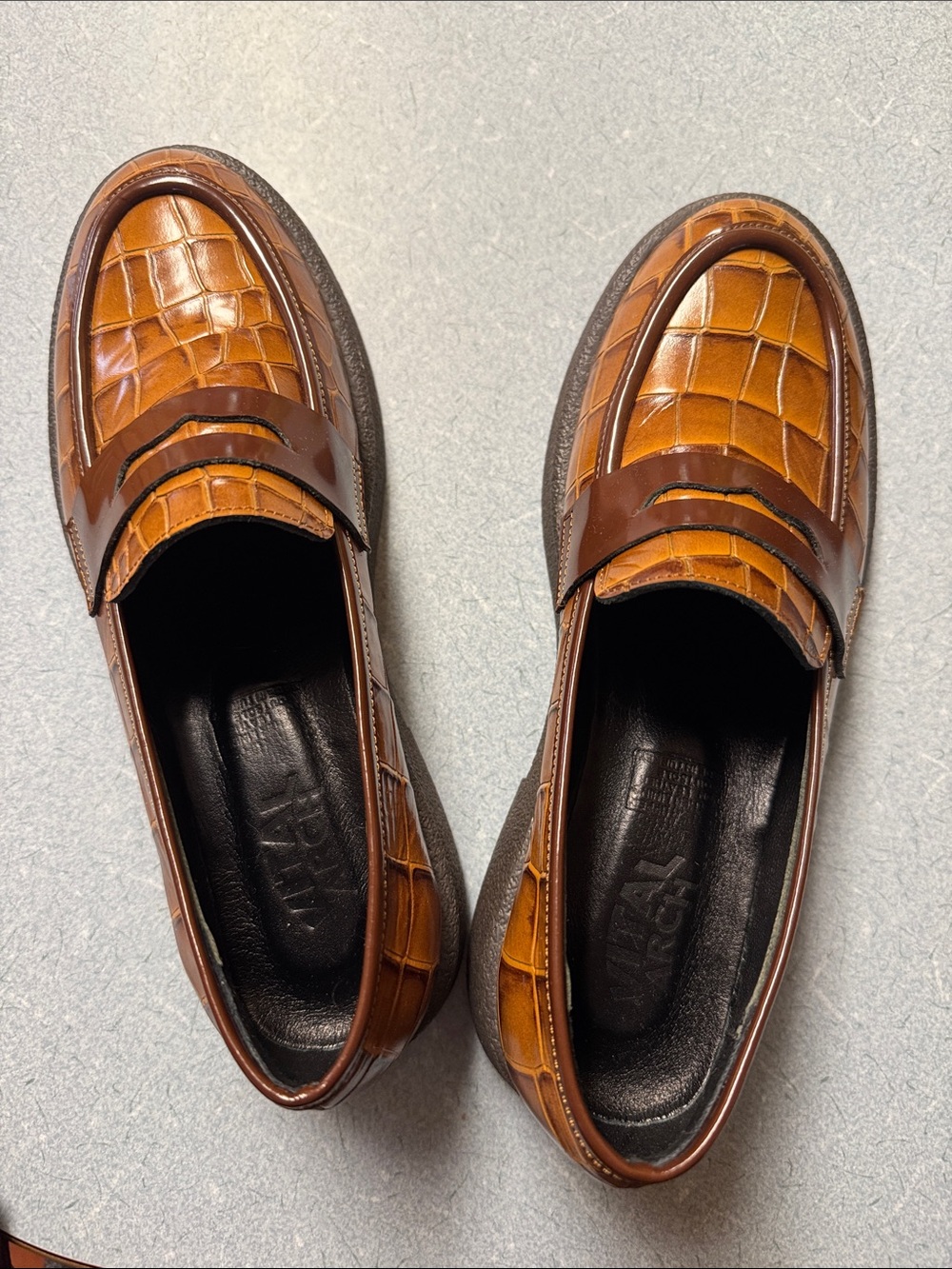 Women’s Croc-Embossed Penny Loafers in Chestnut Brown